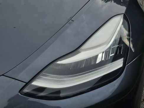 Used 2022 Tesla Model Y Long Range AWD/4WD image 26