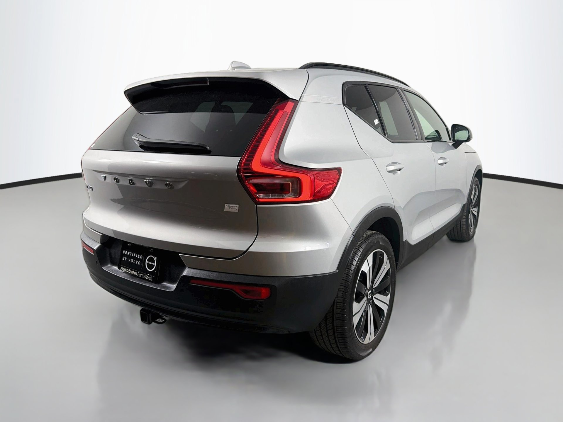 Certified 2023 Volvo XC40 Recharge Core w/ Protection Package Premier AWD/4WD image 6