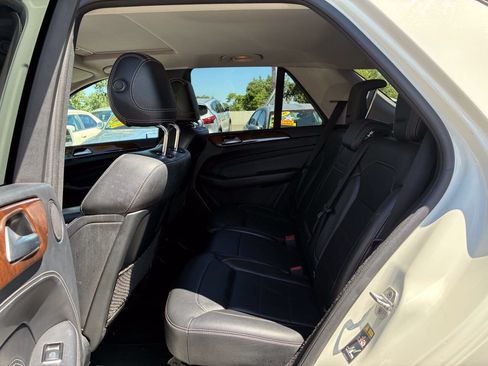 Used 2013 Mercedes-Benz ML 550 4MATIC image 4