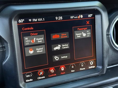 Used 2021 Jeep Wrangler Unlimited Sahara AWD/4WD image 5