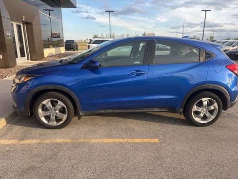 Used 2018 Honda HR-V LX image 4