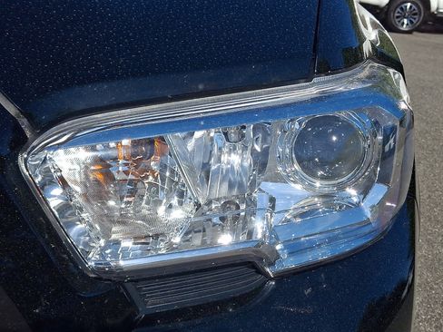 Certified 2023 Toyota Tacoma SR AWD/4WD image 13