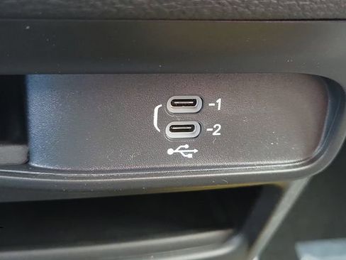 New 2026 Chrysler Pacifica Select image 25