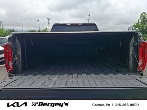 Used 2022 GMC Sierra 2500 SLT w/ SLT Premium Package AWD/4WD image 31