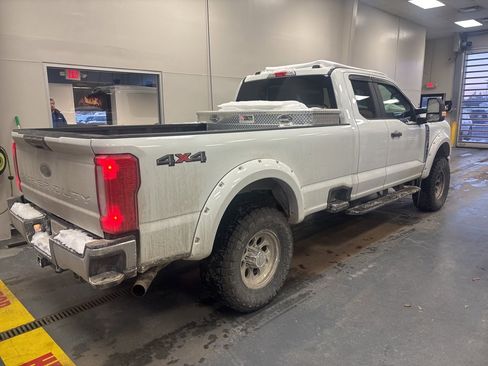 Used 2025 Ford F250 XLT image 4