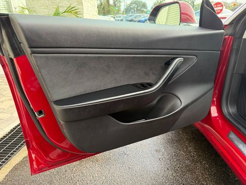 Used 2019 Tesla Model 3 Long Range image 19