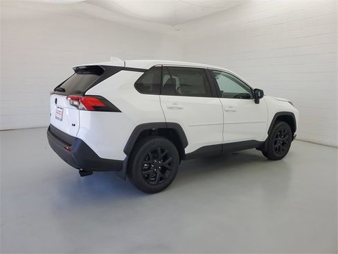 New 2025 Toyota RAV4 LE image 4