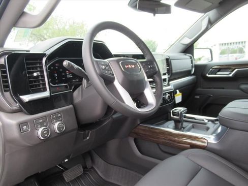 New 2026 GMC Sierra 1500 Elevation w/ Elevation Premium Package AWD/4WD image 17