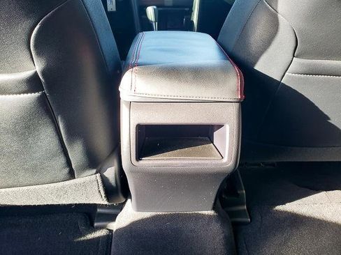 Used 2012 Toyota Camry SE image 21