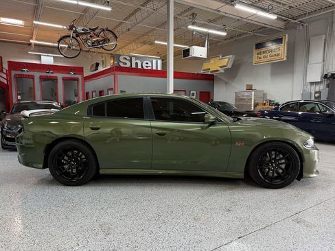 Used 2020 Dodge Charger Scat Pack w/ Dynamics Package RWD image 6