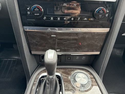 Used 2024 Nissan Armada Platinum w/ Cargo Package AWD/4WD image 21