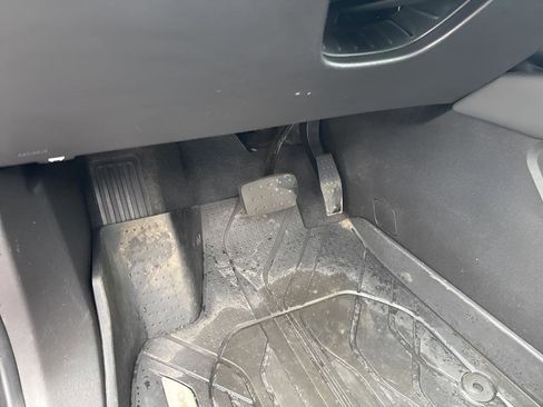 Used 2024 Chevrolet Blazer LT w/ Sound & Technology Package image 12