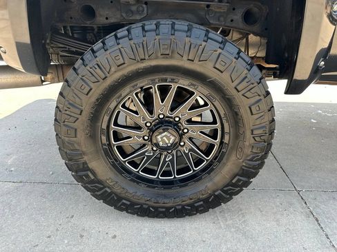 Used 2017 GMC Sierra 2500 Denali AWD/4WD image 37