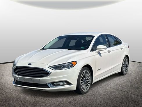 Used 2018 Ford Fusion Titanium FWD image 5