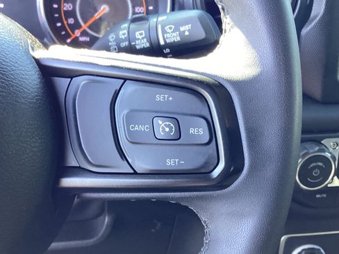 Used 2023 Jeep Wrangler Unlimited Sport AWD/4WD image 28