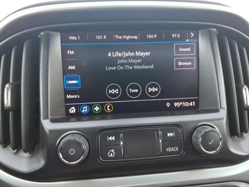 Used 2022 Chevrolet Colorado LT RWD image 22