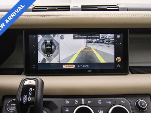 Used 2024 Land Rover Defender 110 S image 39