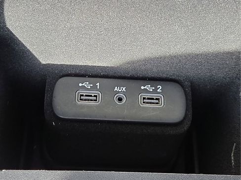 Used 2022 Dodge Charger SXT image 28