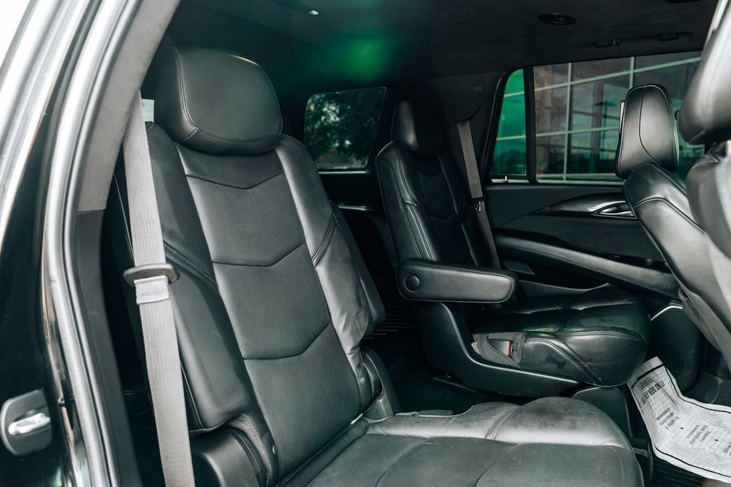 Used 2017 Cadillac Escalade Platinum AWD/4WD image 45