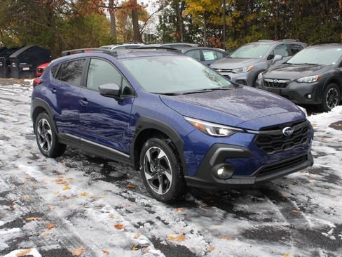 New 2025 Subaru Crosstrek 2.5i Limited image 3