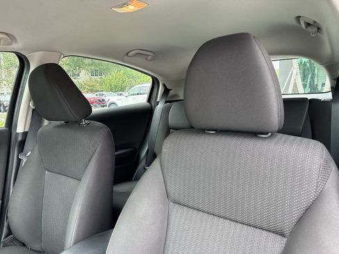 Used 2017 Honda HR-V LX image 41