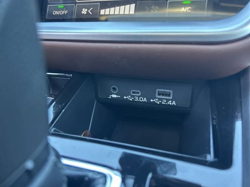 Used 2024 Subaru Outback Touring image 39