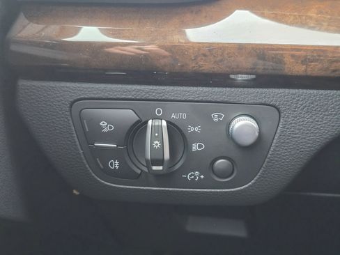 Used 2019 Audi Q5 Prestige w/ Prestige Package image 27