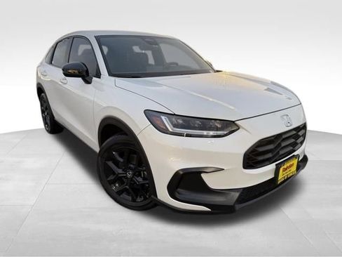 Used 2023 Honda HR-V Sport image 1