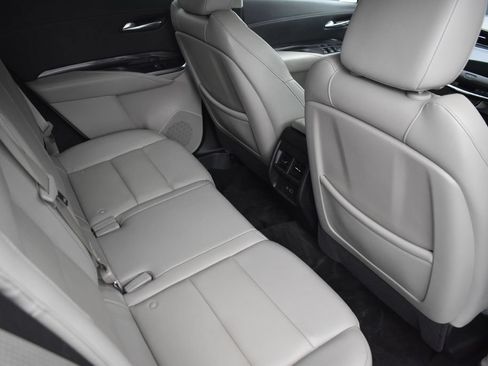 Used 2021 Cadillac XT4 Luxury w/ Driver Awareness Package FWD image 27