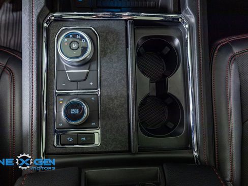 Used 2024 Ford Expedition Max Limited image 22