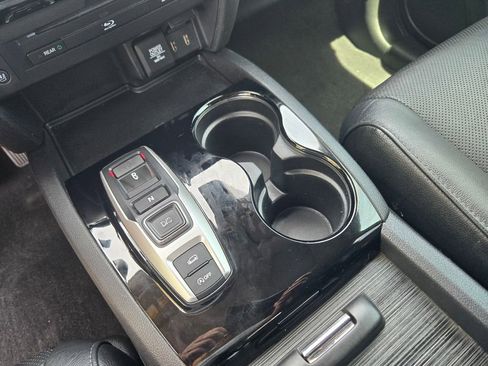Used 2018 Honda Pilot Elite image 15