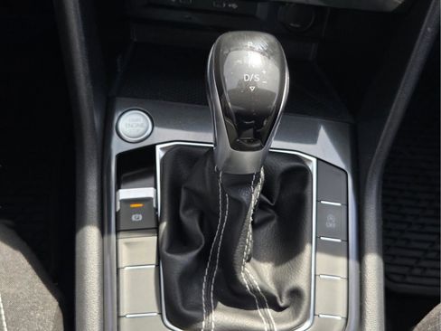 Used 2023 Volkswagen Tiguan S FWD image 16