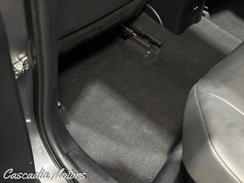 Used 2018 Toyota Prius Four w/ Advanced Technology Package FWD image 25