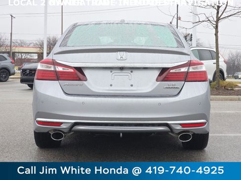 Certified 2017 Honda Accord Touring image 17