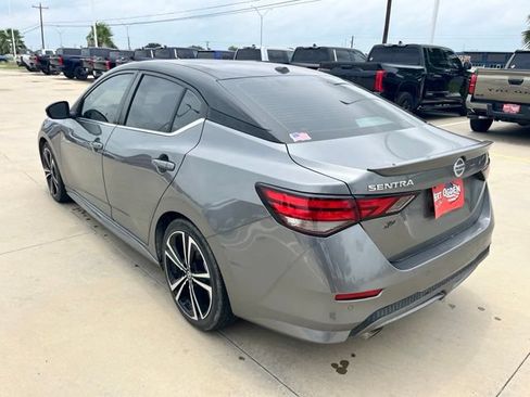 Used 2023 Nissan Sentra SR w/ SR Premium Package FWD image 4