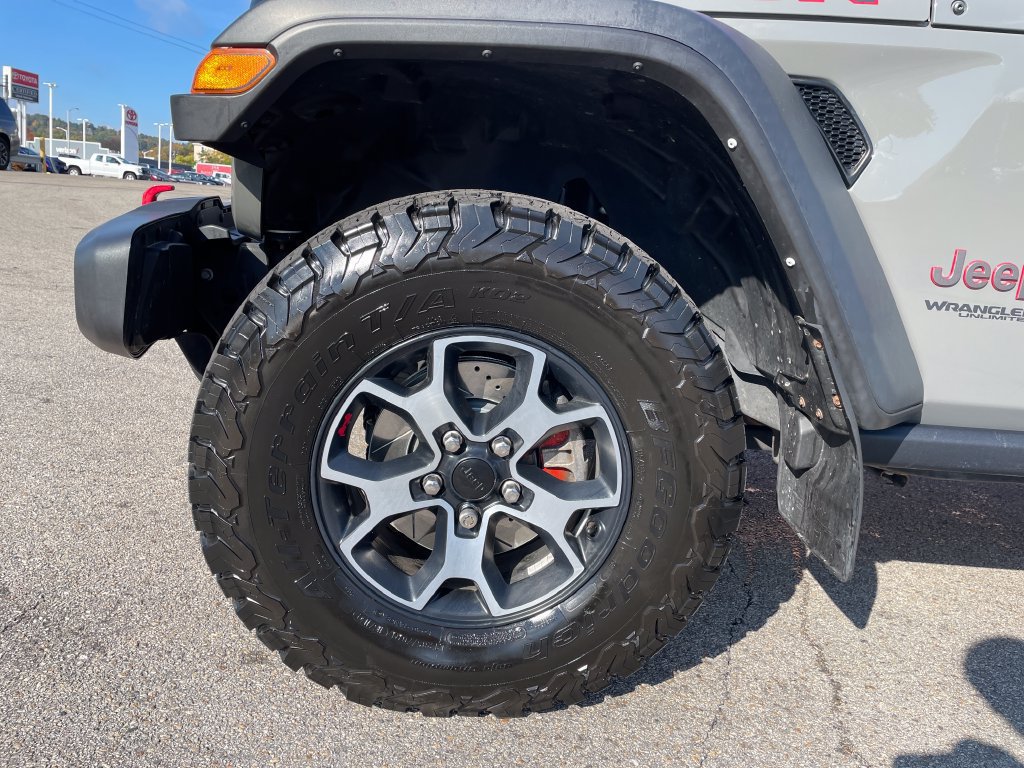 Certified 2022 Jeep Wrangler Unlimited Rubicon w/ LED Lighting Group AWD/4WD image 9