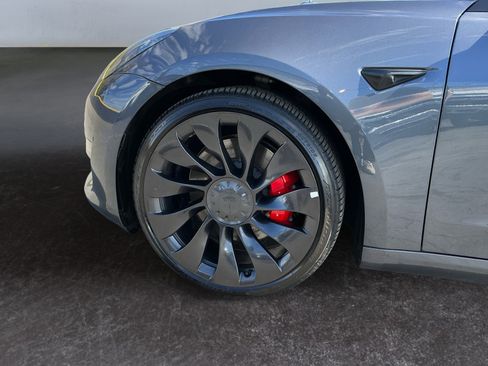Used 2022 Tesla Model 3 Performance AWD/4WD image 9