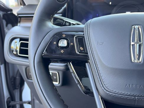 New 2025 Lincoln Aviator Reserve w/ Luxury Package image 21