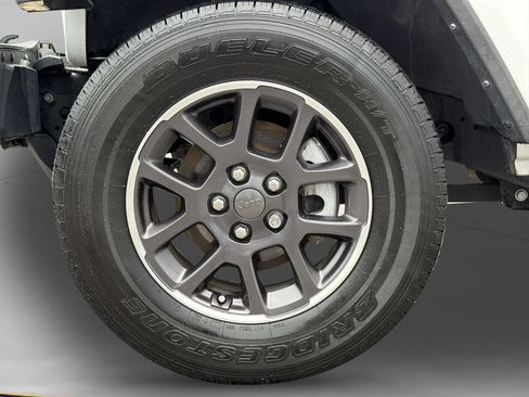 Used 2021 Jeep Wrangler Unlimited Sport AWD/4WD image 29