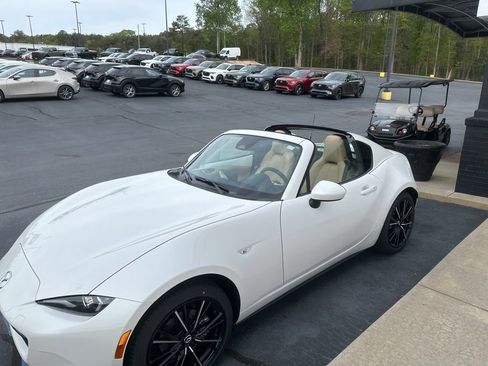 New 2026 MAZDA MX-5 Miata RF Grand Touring RWD image 33