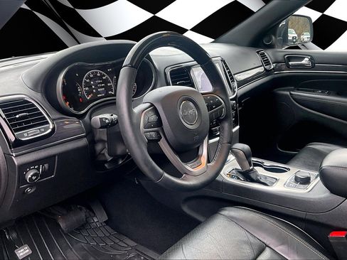 Used 2019 Jeep Grand Cherokee Overland image 13