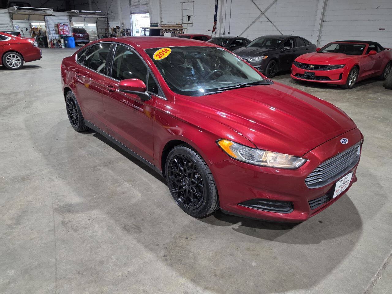 Used 2014 Ford Fusion S FWD image 17