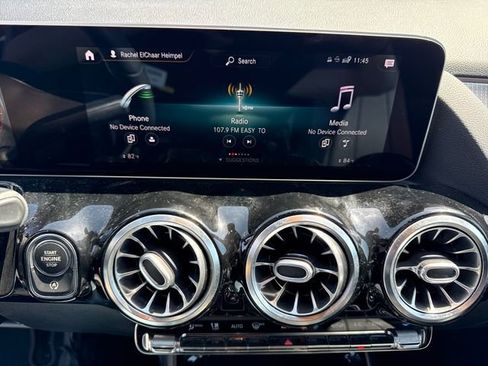 Used 2021 Mercedes-Benz GLA 250 4MATIC image 29