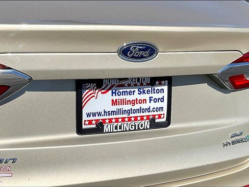 Used 2019 Ford Fusion SE image 30