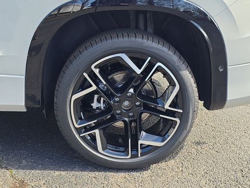 New 2026 Volkswagen Tiguan SEL R-Line image 33