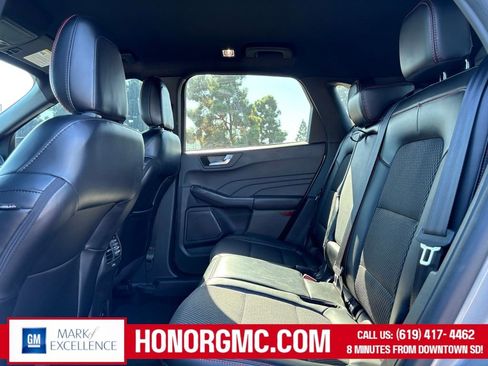 Used 2024 Ford Escape ST-Line FWD image 16