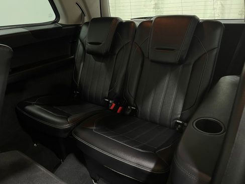 Used 2016 Mercedes-Benz GL 450 4MATIC w/ Premium I Package image 33