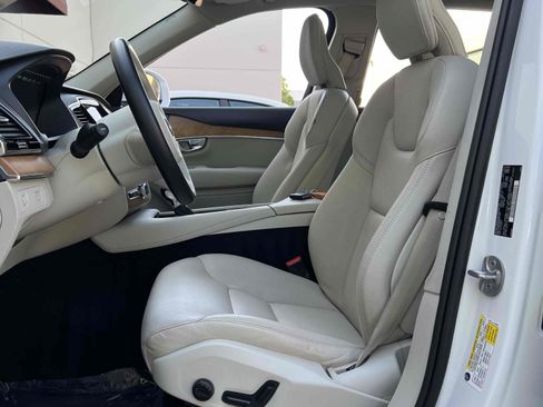 Used 2022 Volvo XC90 T6 Momentum w/ Advanced Package AWD/4WD image 15