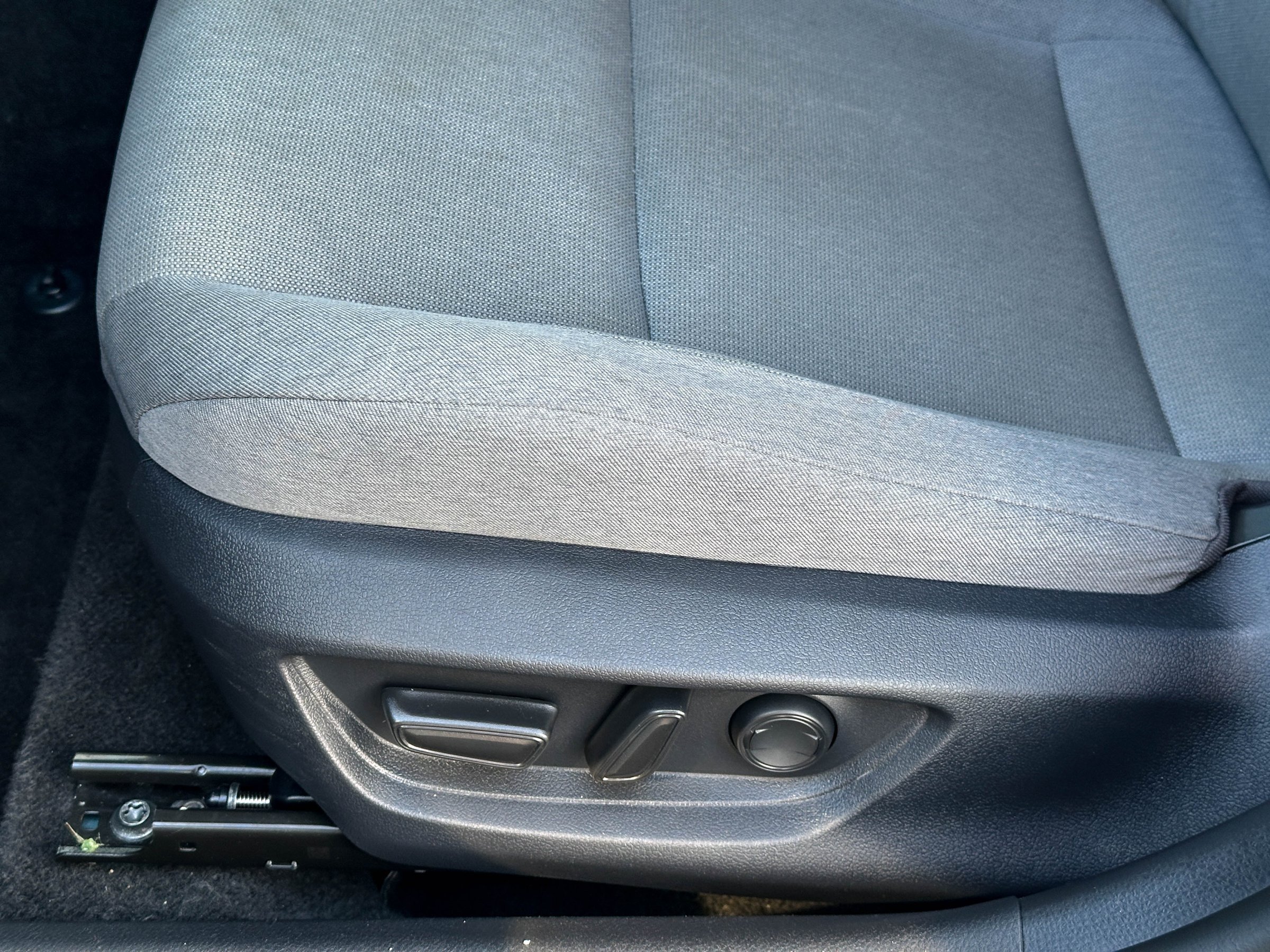 Used 2026 Toyota Camry LE w/ Convenience Package FWD image 14