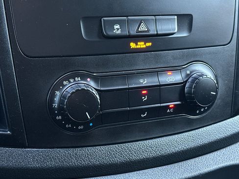 Used 2022 Mercedes-Benz Metris image 19